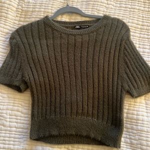 Zara cute navy green top